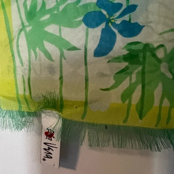 Vera square sheer silk chiffon scarf. Never worn/used. - Picture 2 of 2